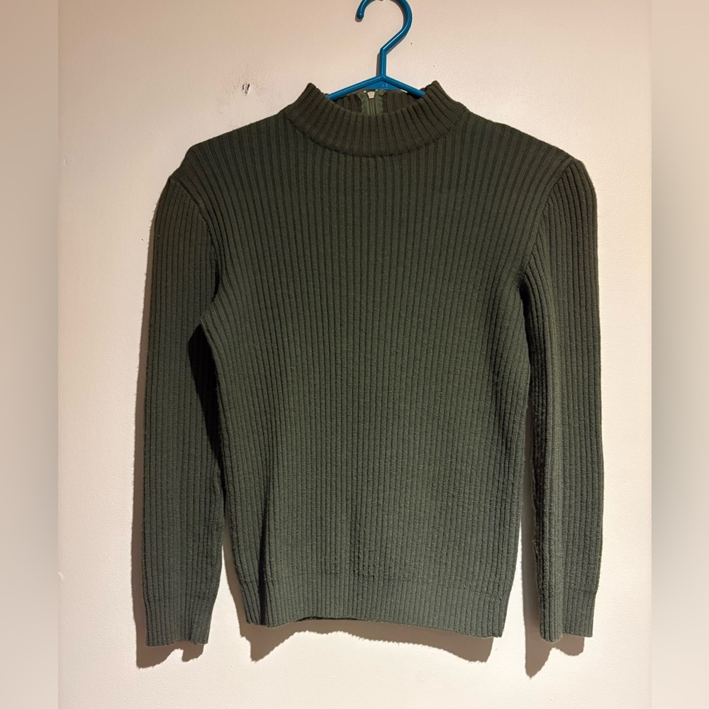 100% Wool Ribbed Long Sleeve Green Pullover Sweater Size 14 Vintage Hole